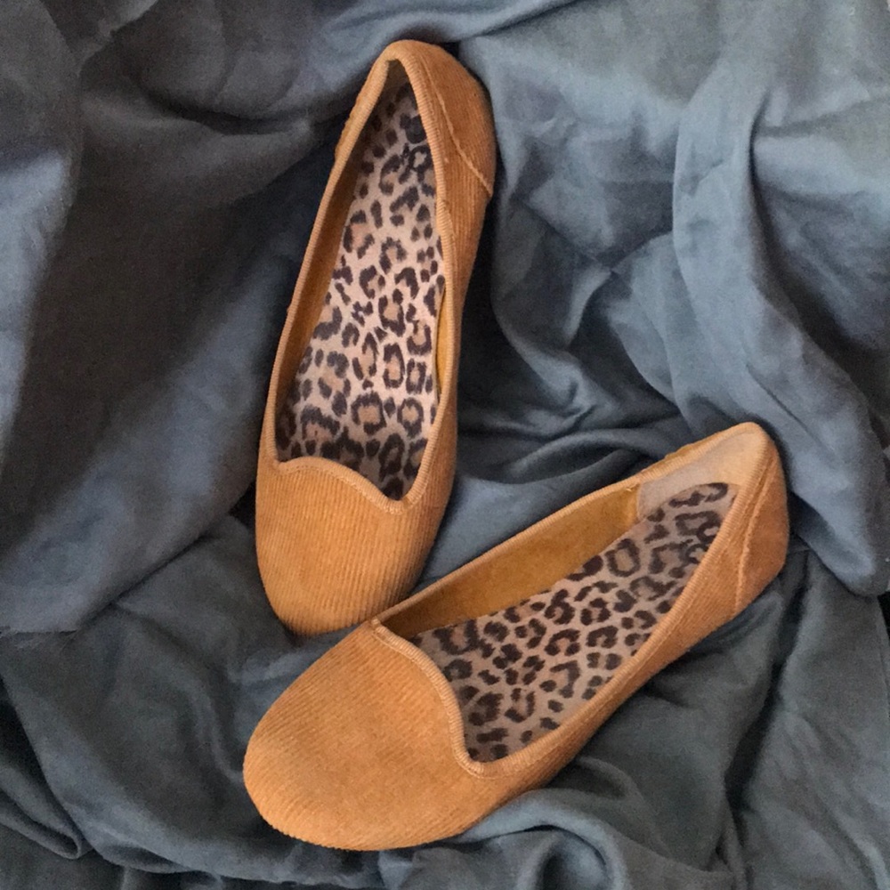 SO Gold corduroy slip on flats shoes